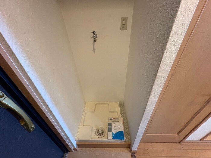 物件内観写真19　(洗濯機置場)