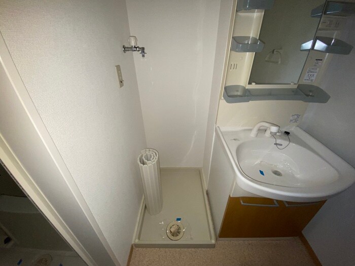 物件内観写真19　(洗濯機置場)