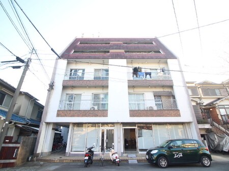 松岡マンション外観写真