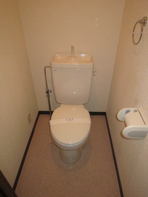 物件内観写真12　(トイレ)