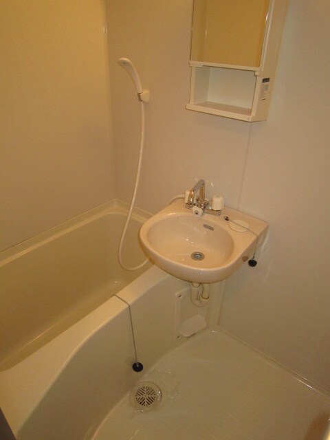 物件内観写真13　(バス／シャワールーム等)