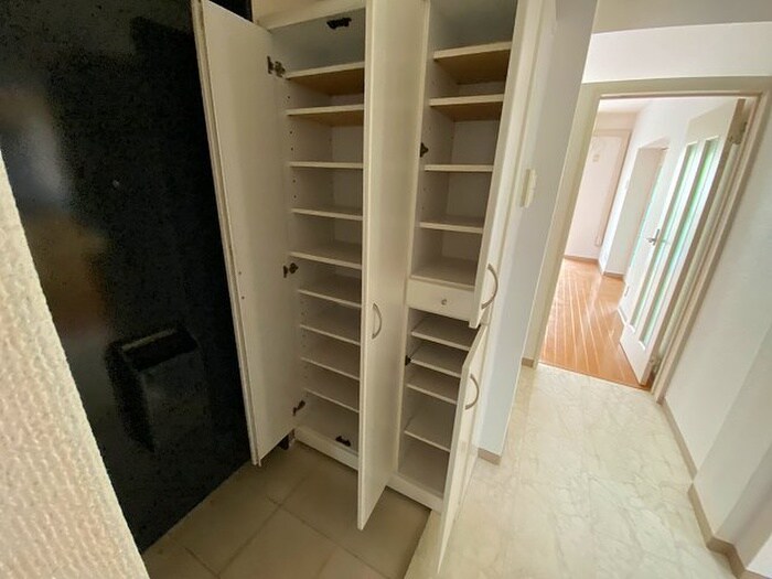 物件内観写真17　(靴箱)