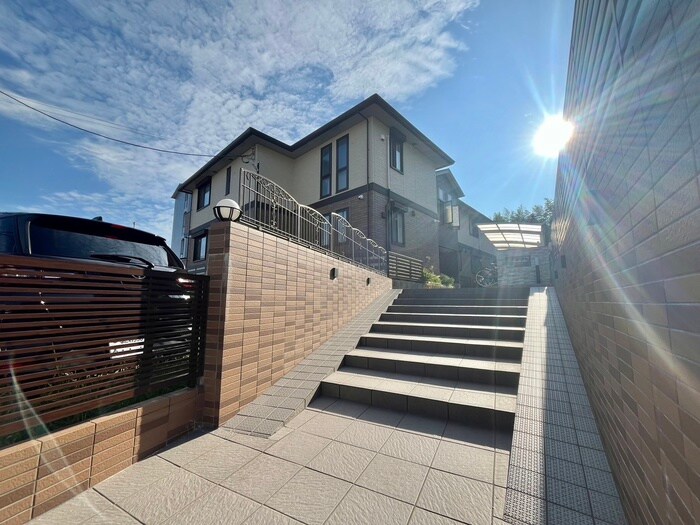 物件外観写真2　(その他)