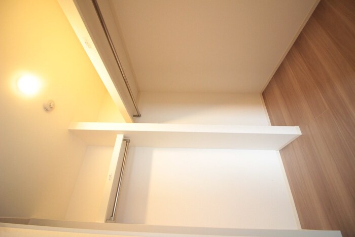 物件内観写真13　(収納)