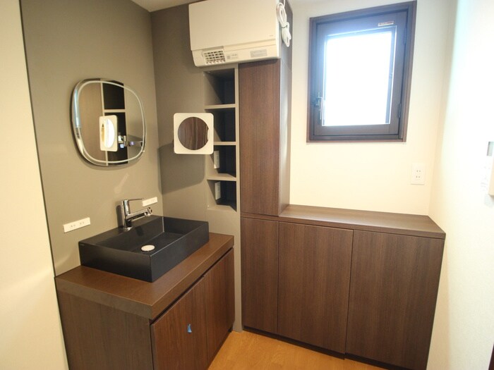 物件内観写真9　(洗面)