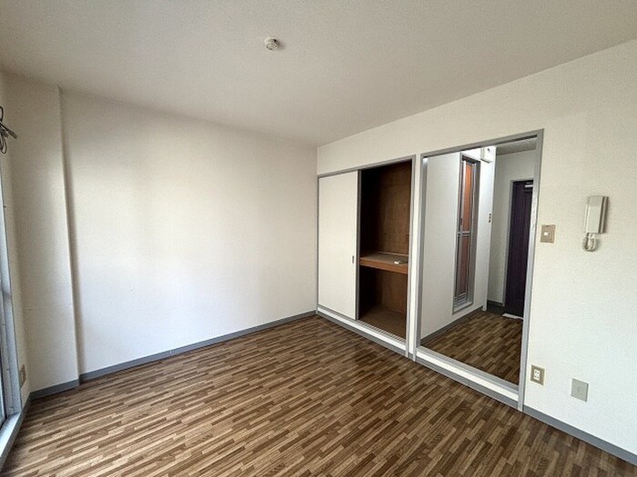 物件内観写真12　(居室)