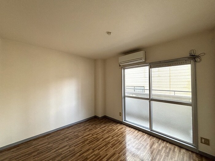 物件内観写真18　(居室)