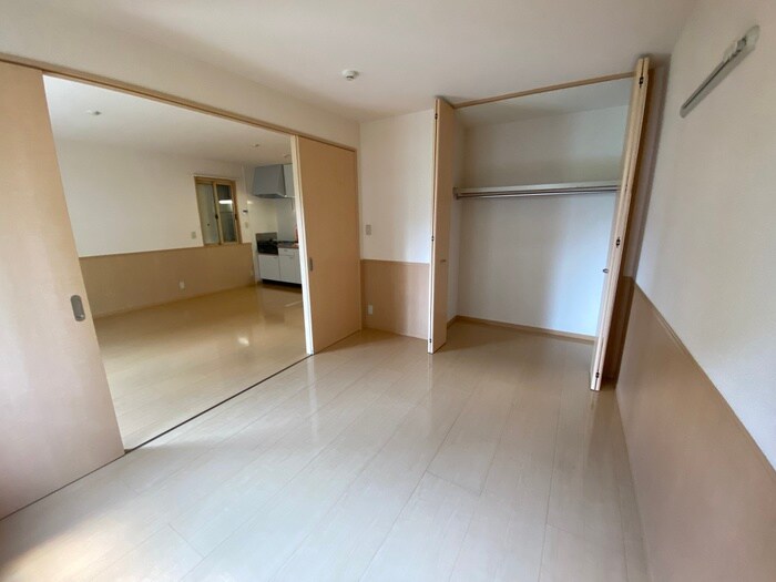 物件内観写真16　(収納)