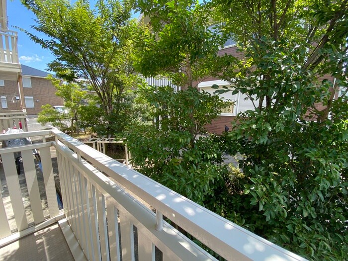 物件内観写真18　(室内からの展望)