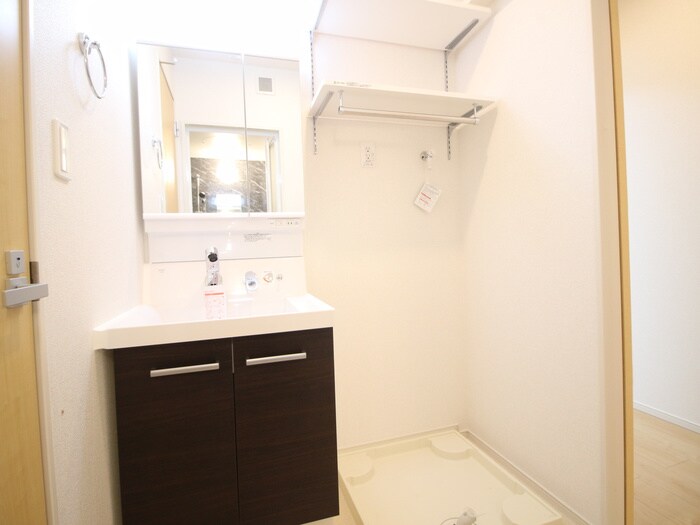 物件内観写真12　(洗面)