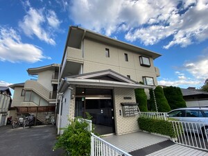 ﾘﾊﾞｰｼﾞｭ下鴨外観写真