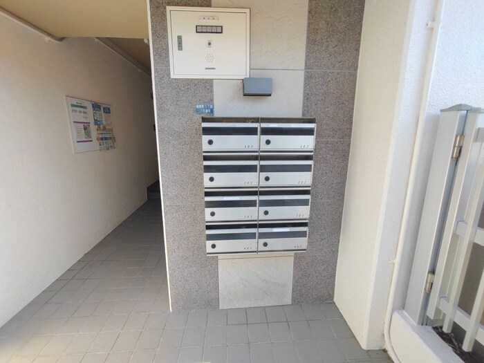 物件外観写真6　(建物設備)