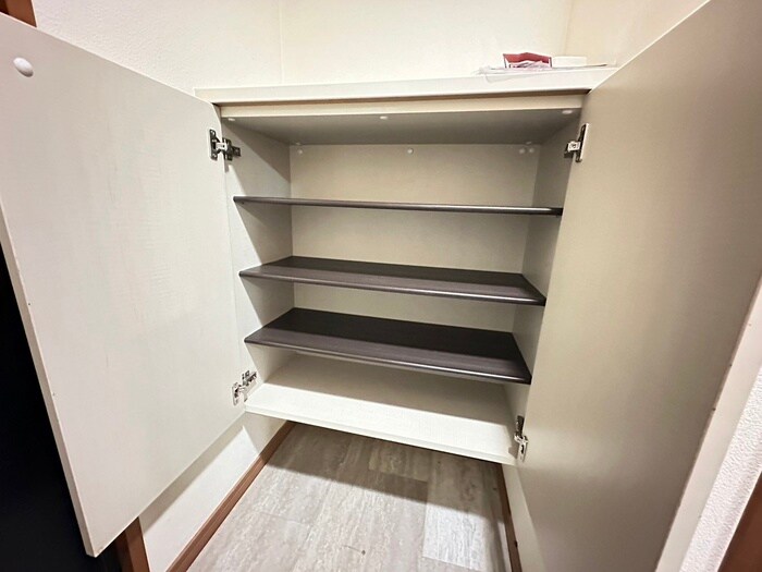物件内観写真8　(靴箱)