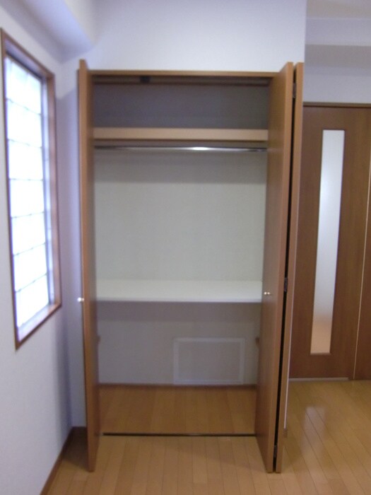 物件内観写真15　(収納)