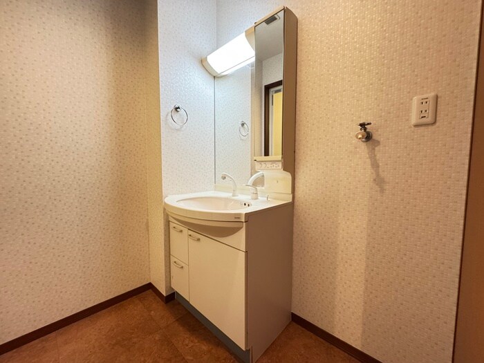 物件内観写真12　(洗面)