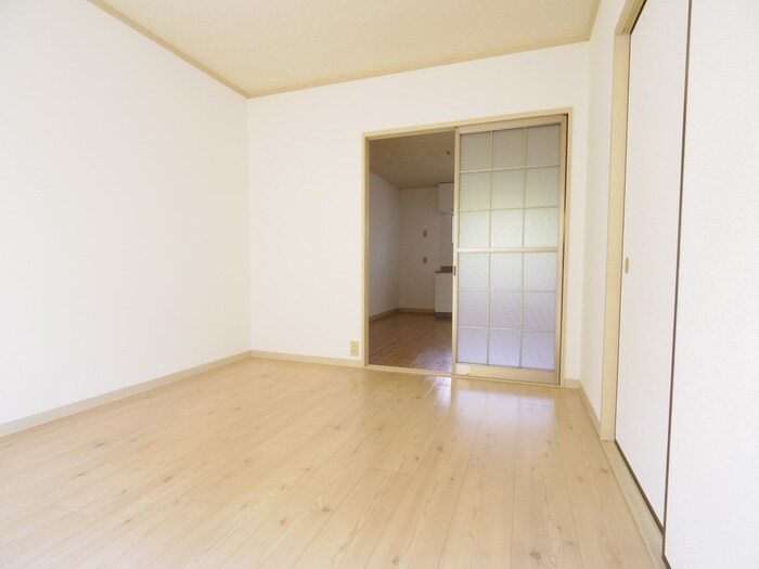 物件内観写真10　(居室)