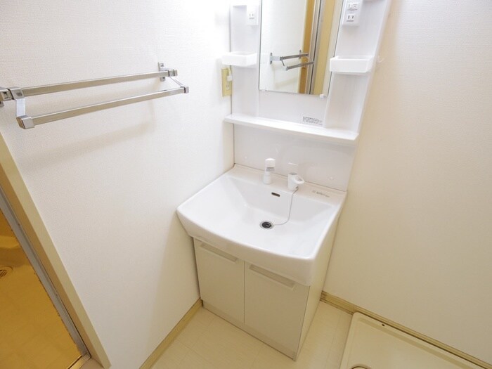 物件内観写真12　(洗面)