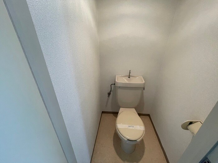 物件内観写真10　(トイレ)