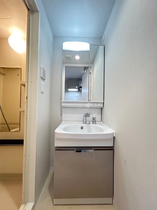 物件内観写真12　(洗面)