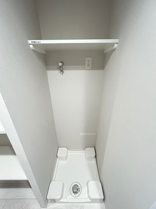 物件内観写真13　(洗濯機置場)