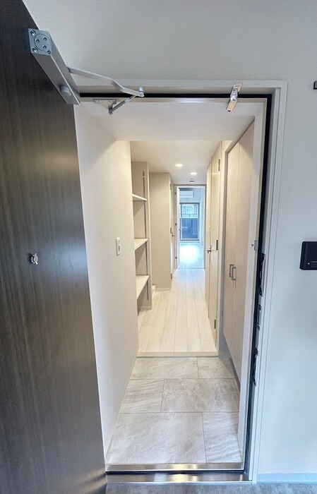 物件内観写真18　(玄関)