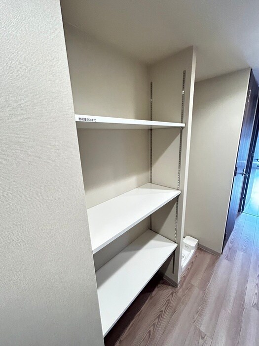 物件内観写真21　(収納)