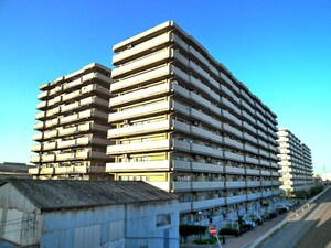 ﾘﾊﾞｰｻｲﾄﾞｳﾞｨﾗ姫島Ⅱ（１００６）外観写真