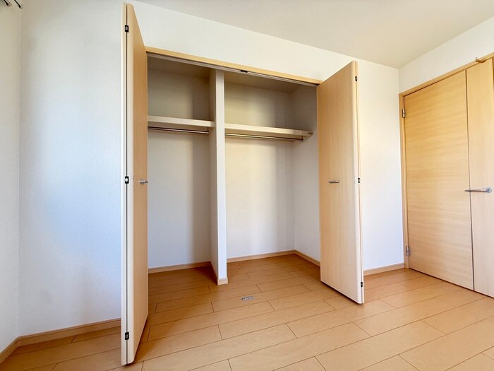 物件内観写真11　(収納)