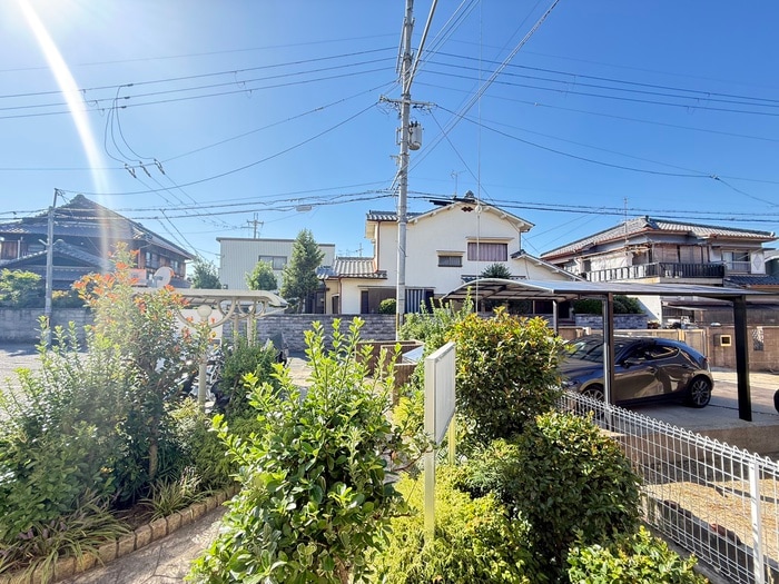 物件内観写真18　(室内からの展望)