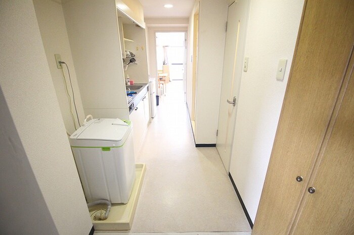 物件内観写真15　(廊下)