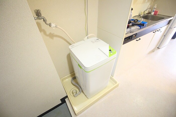 物件内観写真18　(洗濯機置場)