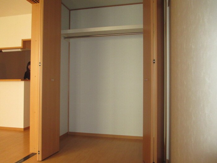 物件内観写真12　(収納)