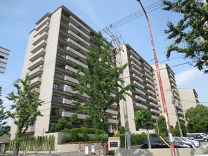 近鉄緑地公園ｸﾞﾗﾝﾄﾞﾊｲﾂ(215)外観写真