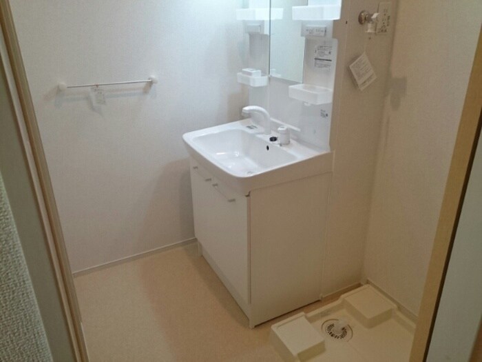 物件内観写真12　(洗面)