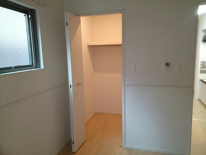 物件内観写真13　(収納)