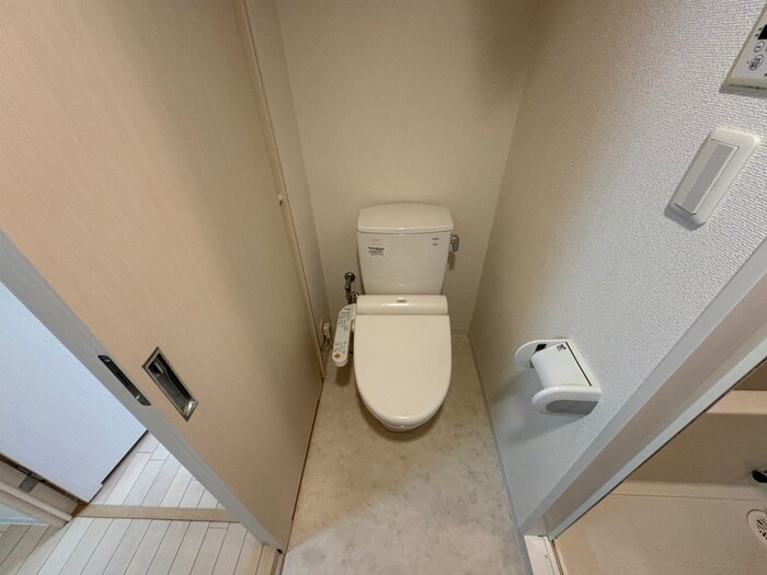 物件内観写真12　(トイレ)