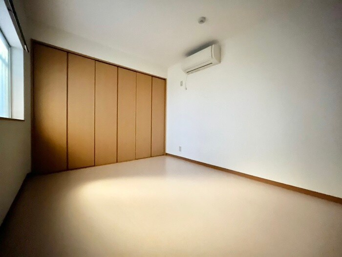 物件内観写真9　(居室)