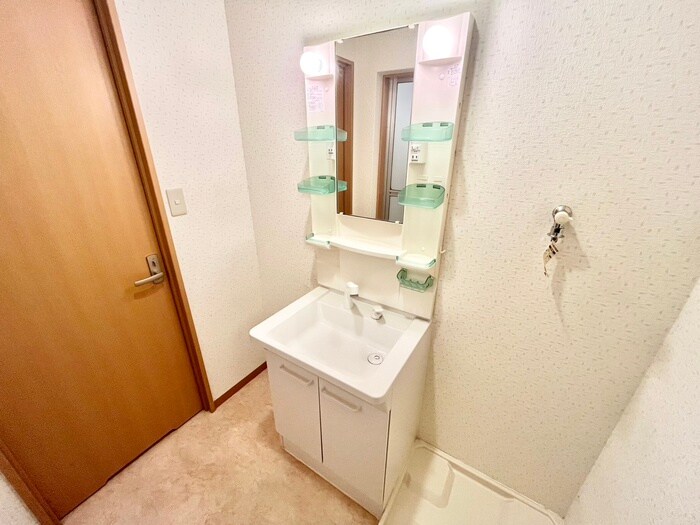 物件内観写真14　(洗面)