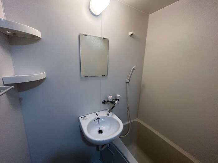 物件内観写真12　(洗面)