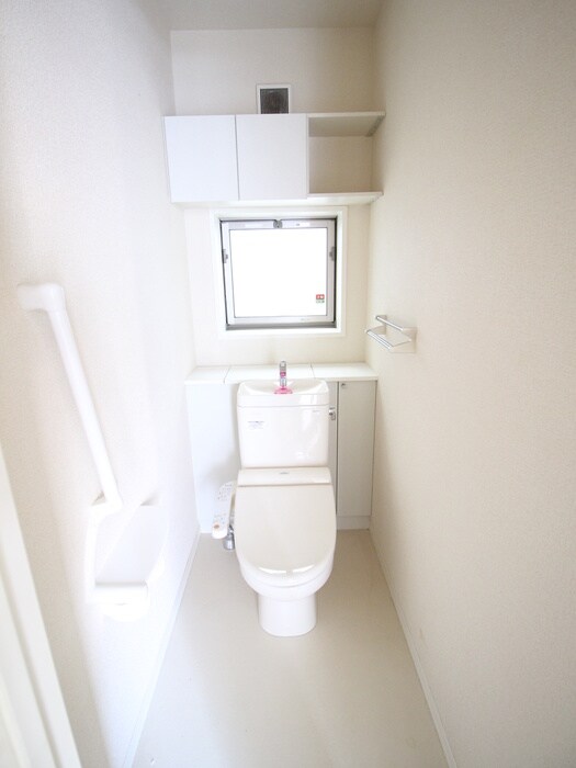 物件内観写真14　(トイレ)