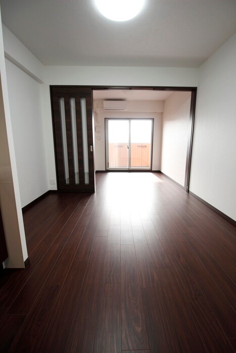 物件内観写真8　(居室)