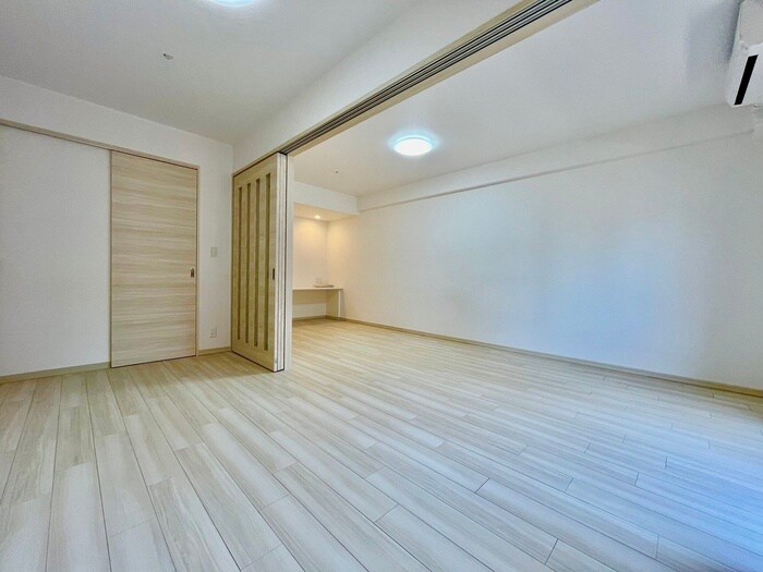 物件内観写真8　(居室)