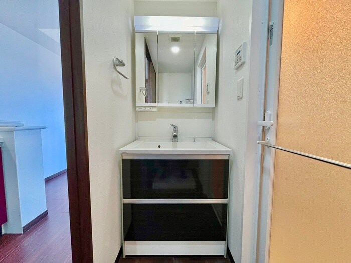 物件内観写真11　(洗面)