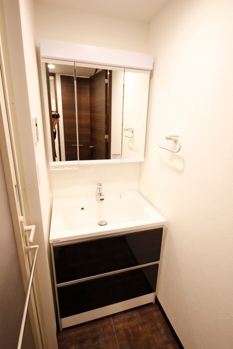 物件内観写真11　(洗面)