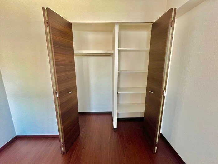 物件内観写真15　(収納)