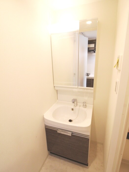 物件内観写真9　(洗面)