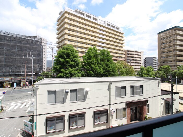 物件内観写真16　(室内からの展望)