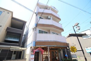 カプチーノ太秦外観写真