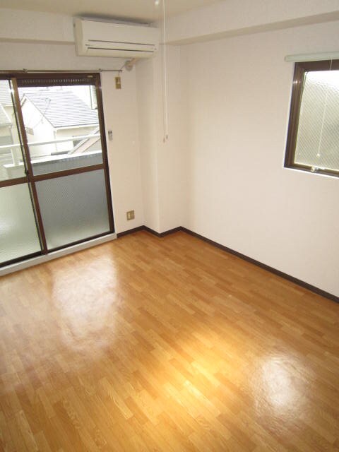 物件内観写真6　(居室)