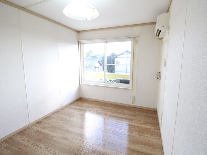 物件内観写真10　(居室)